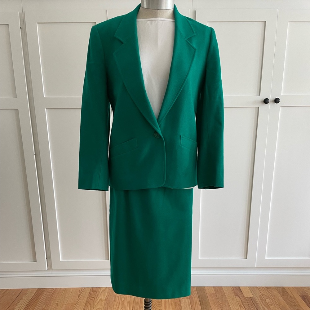 Pendleton Green Wool “pencil” skirt and jacket